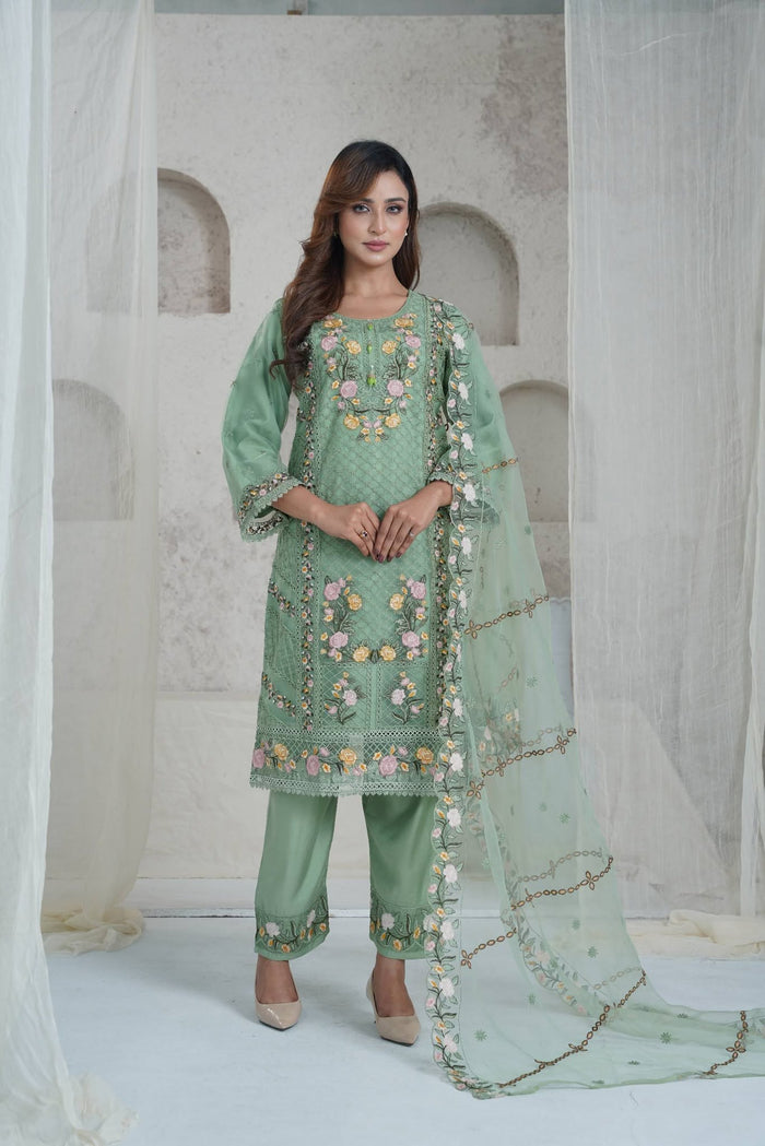 White & Green Lawn Printed Three Piece (Eid Collection)