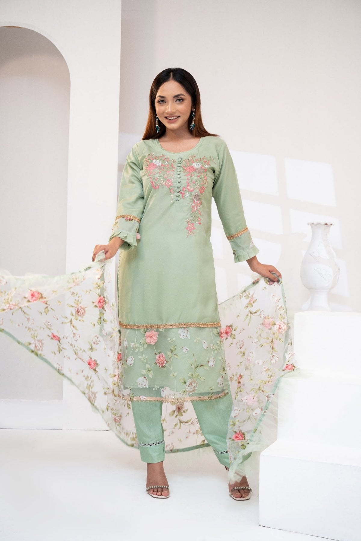 White & Green Lawn Printed Three Piece (Eid Collection)